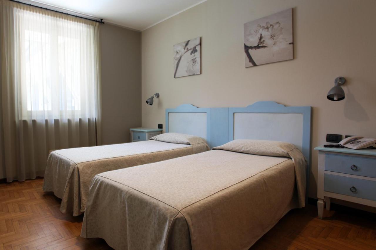 Hotel Risi Colico Bagian luar foto